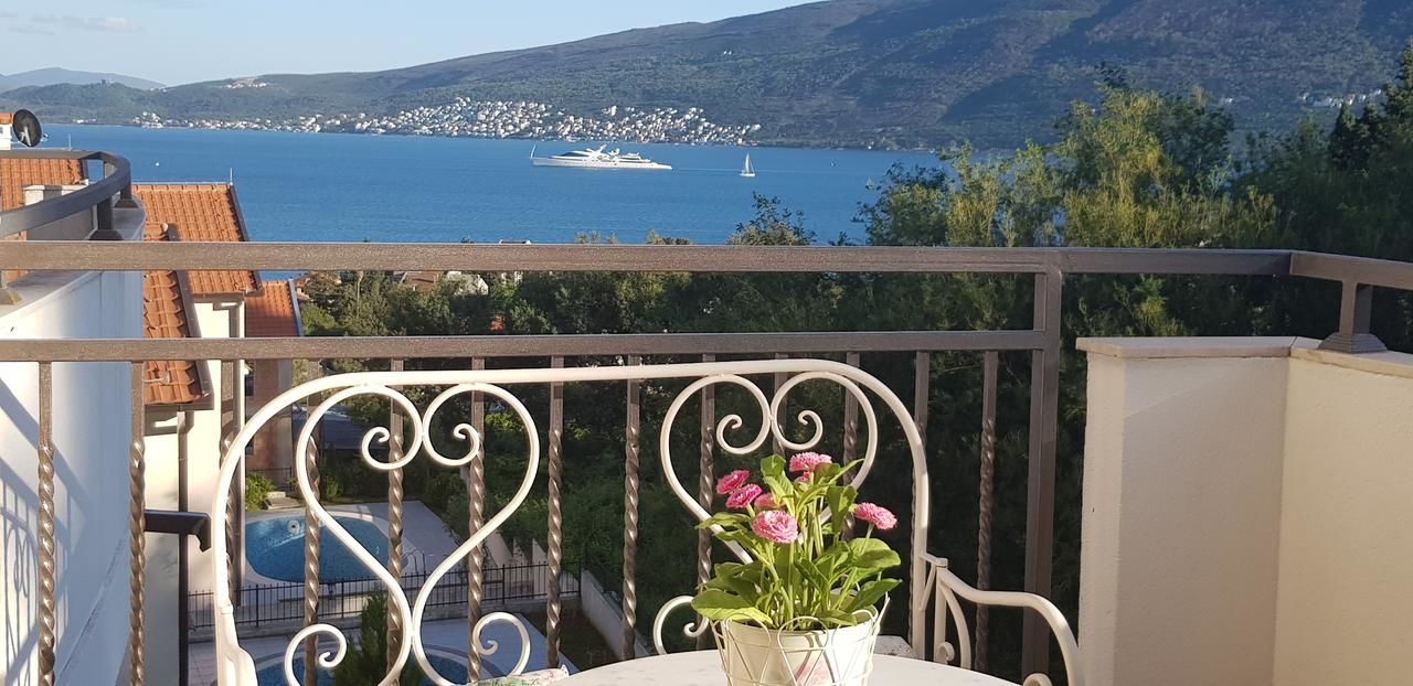 Апартаменты Porto Bello ( Lux apartment with pool) Баошичи-35