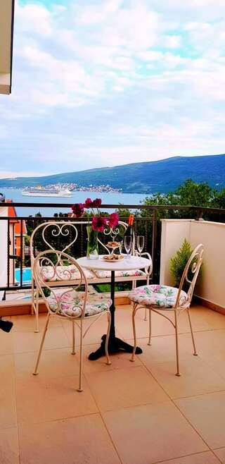 Апартаменты Porto Bello ( Lux apartment with pool) Баошичи Апартаменты с 1 спальней-16