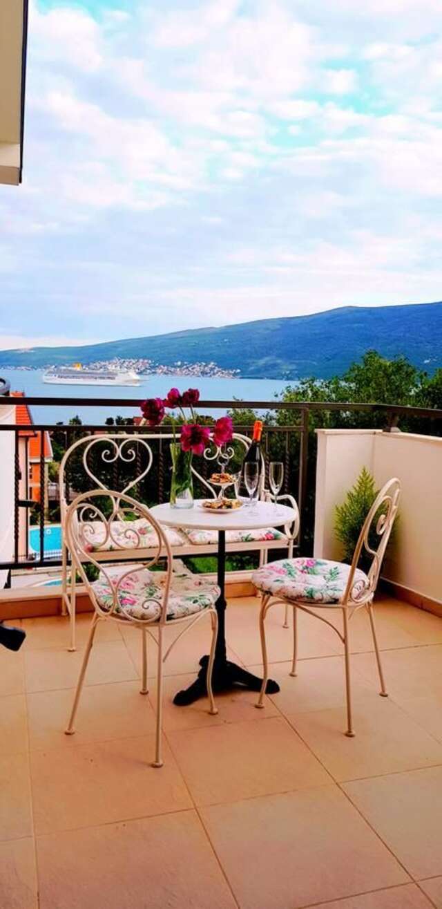 Апартаменты Porto Bello ( Lux apartment with pool) Баошичи-18