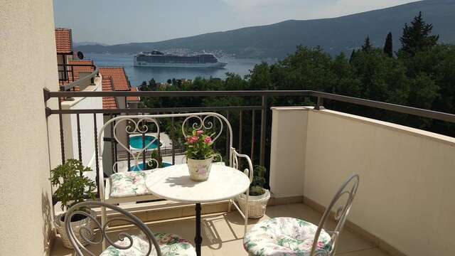 Апартаменты Porto Bello ( Lux apartment with pool) Баошичи-44