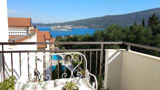 Апартаменты Porto Bello ( Lux apartment with pool) Баошичи-46