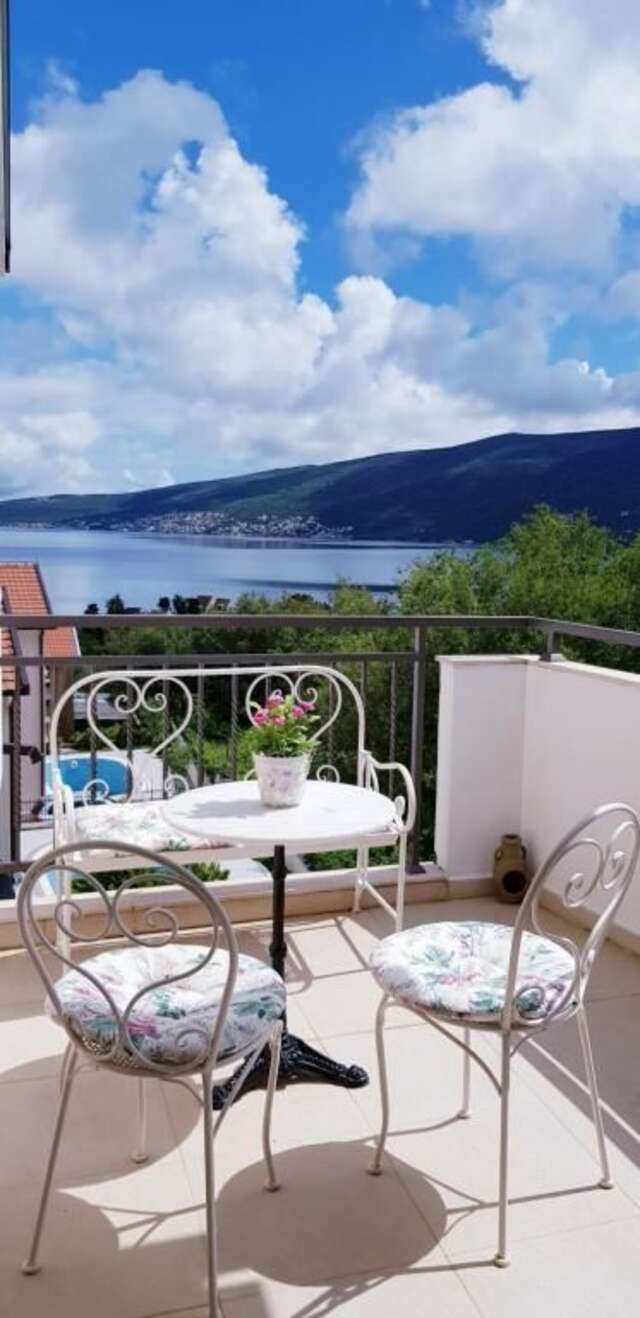 Апартаменты Porto Bello ( Lux apartment with pool) Баошичи-56